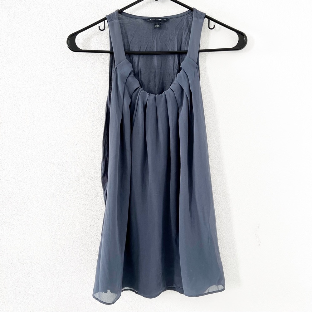 Banana Republic Flowy Pleated Tank Top – Size-Small